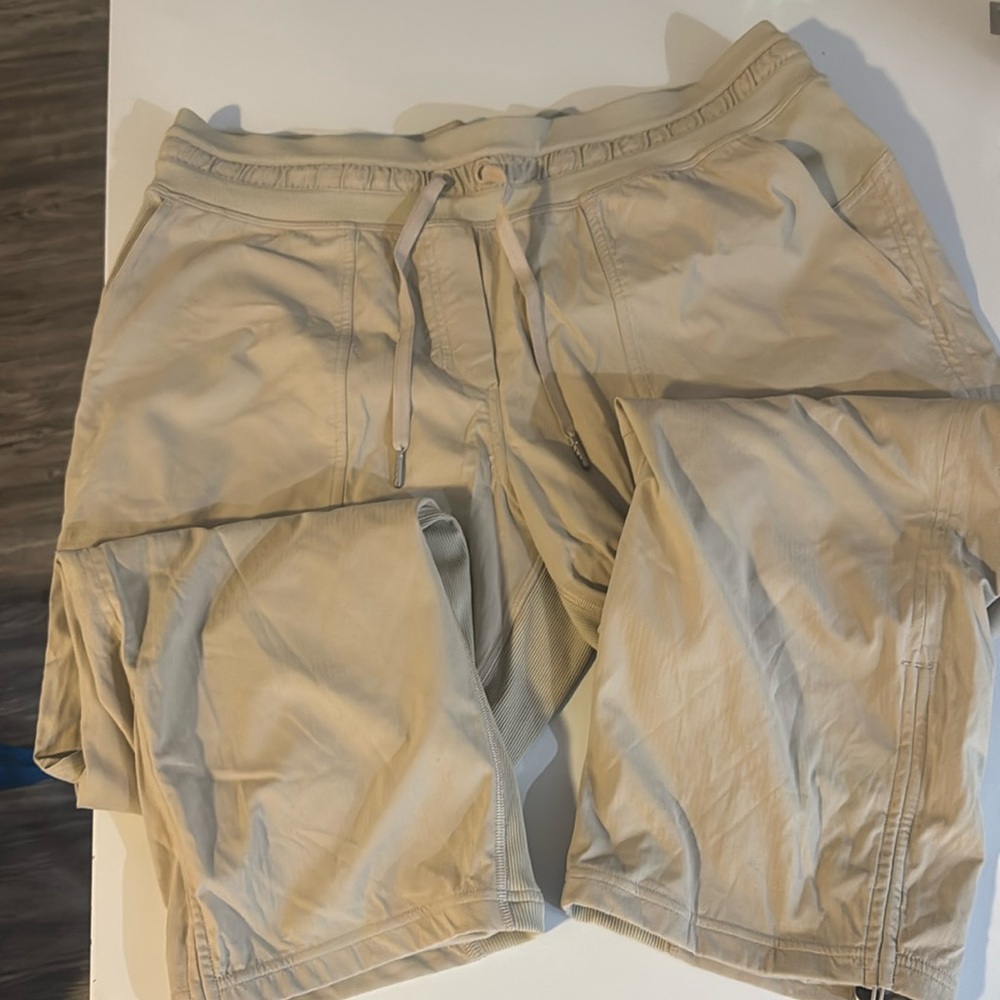 Women’s lululemon dance studio cropped pant